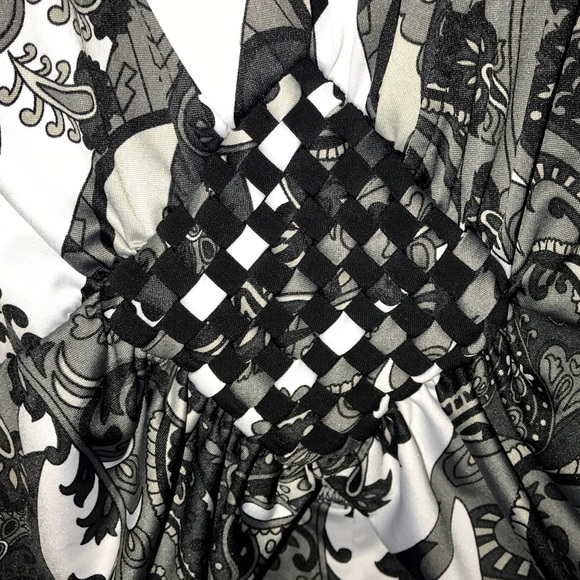 New Directions Blouse - Picture 5 of 5